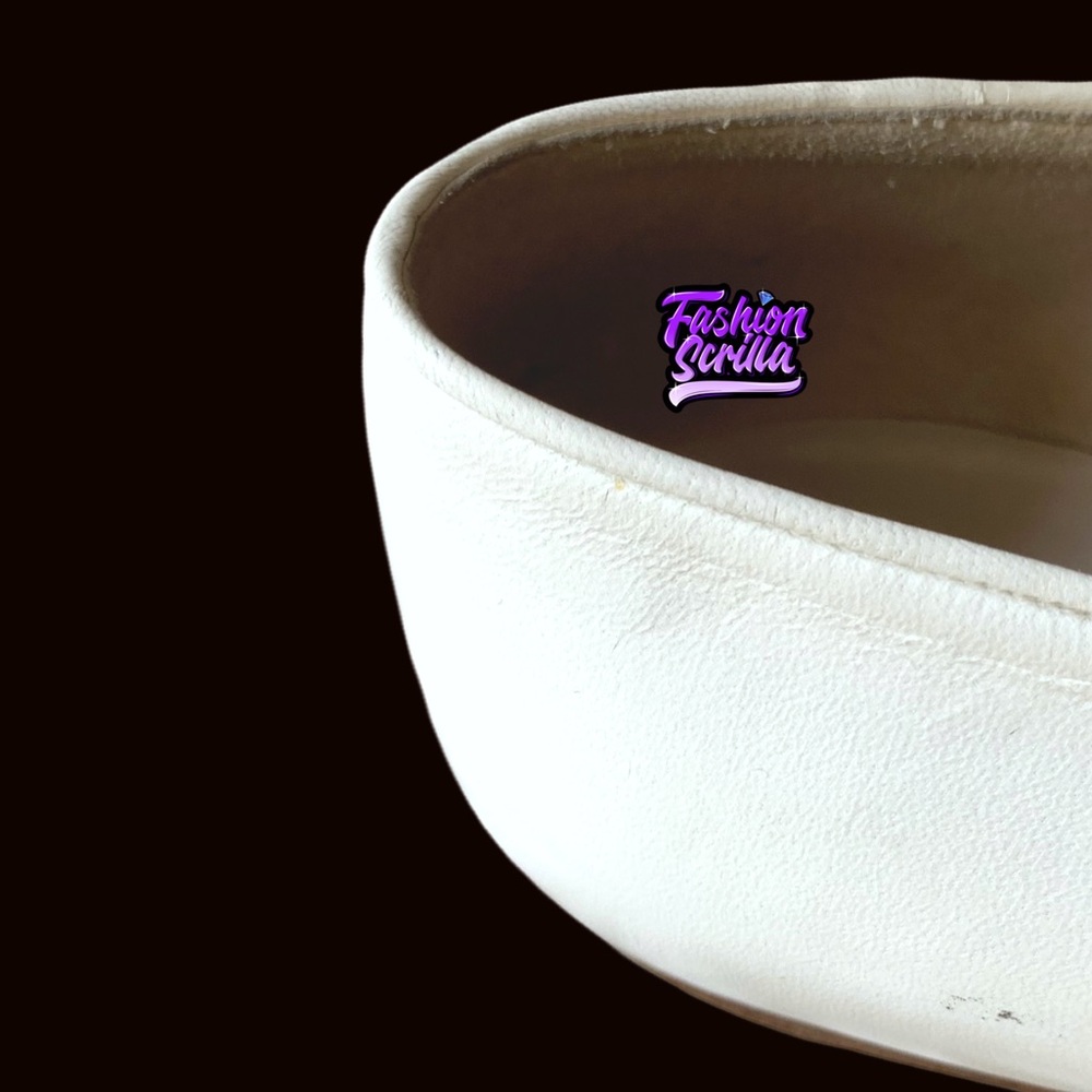 Chanel Vintage Ballerina Ballet Flats White Black Two Tone Leather Gold CC Logo - Picture 10 of 12
